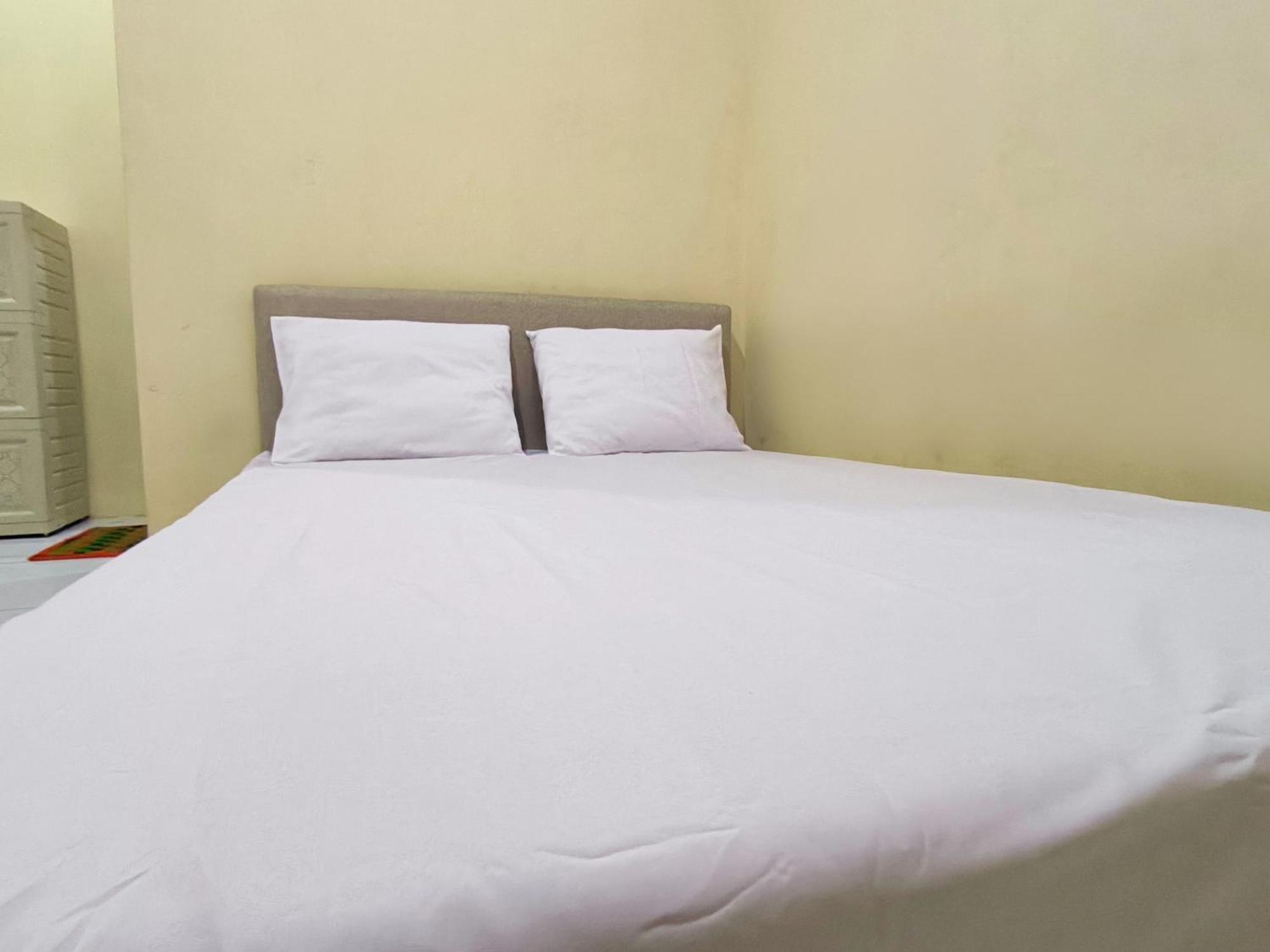 Nn Guesthouse 수라카르타 외부 사진