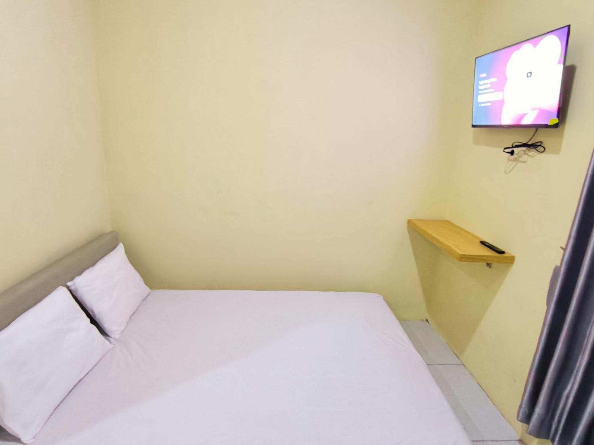 Nn Guesthouse 수라카르타 외부 사진