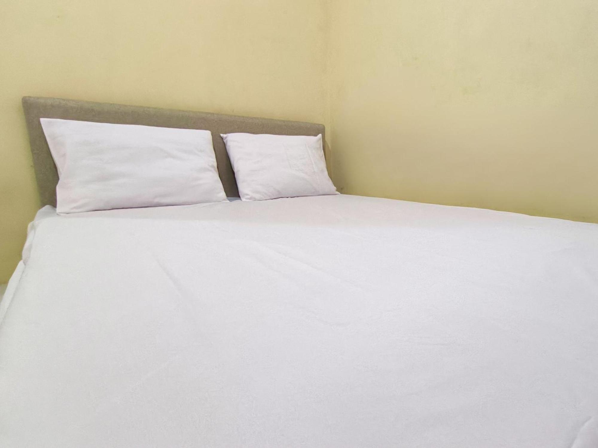Nn Guesthouse 수라카르타 외부 사진