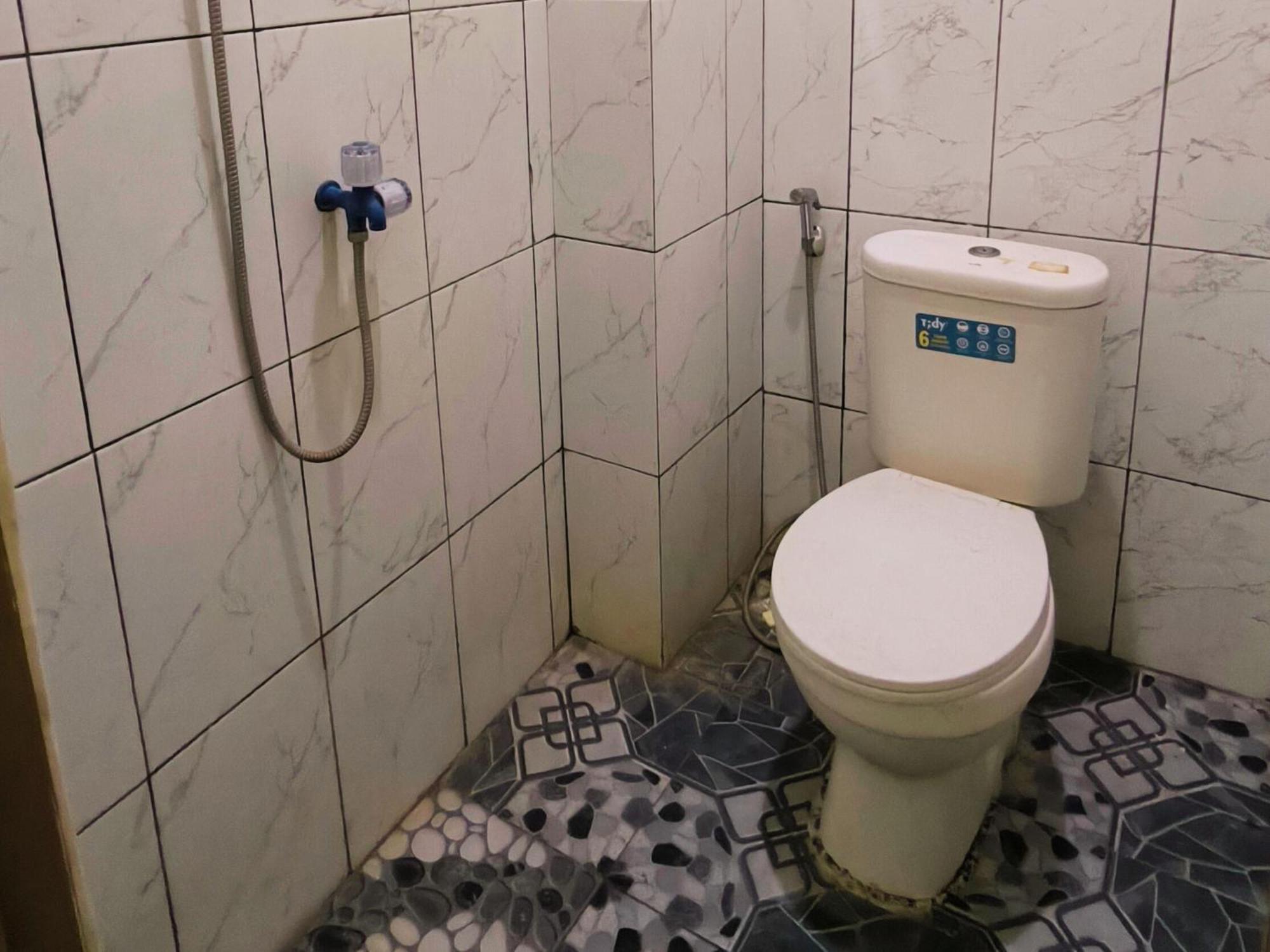 Nn Guesthouse 수라카르타 외부 사진