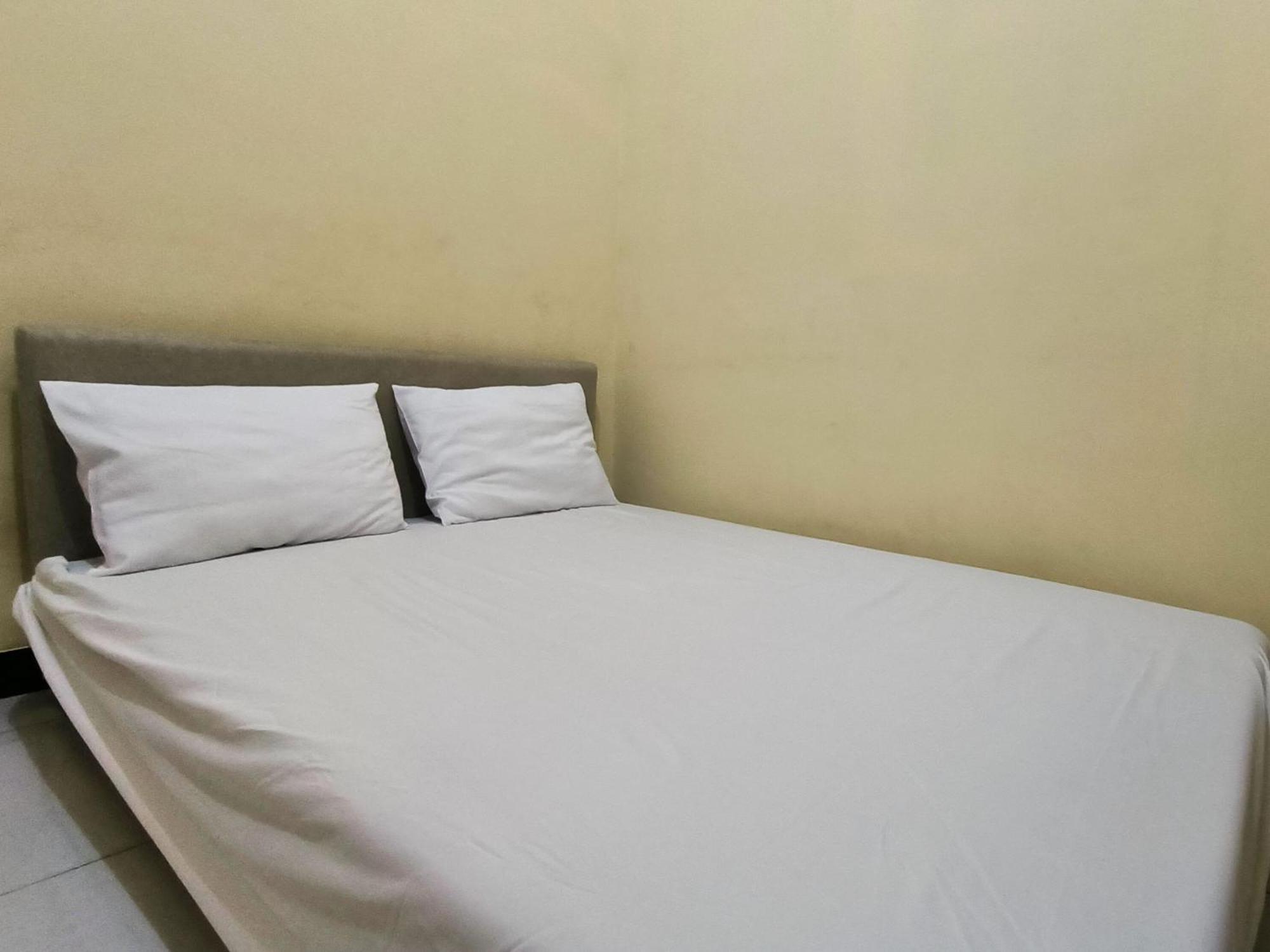 Nn Guesthouse 수라카르타 외부 사진