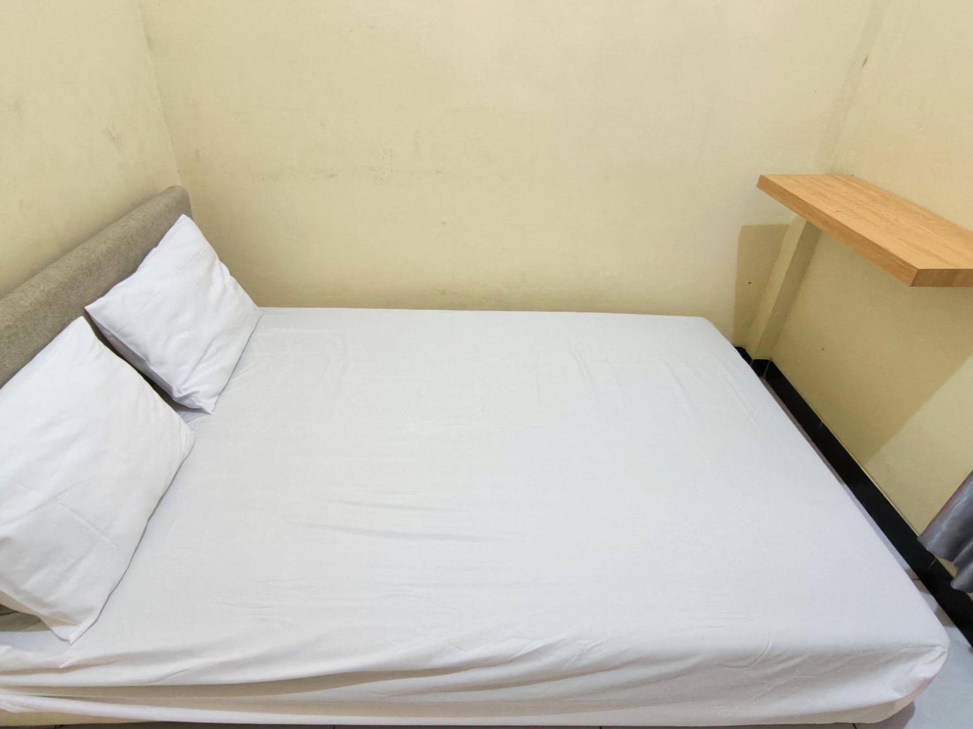 Nn Guesthouse 수라카르타 외부 사진