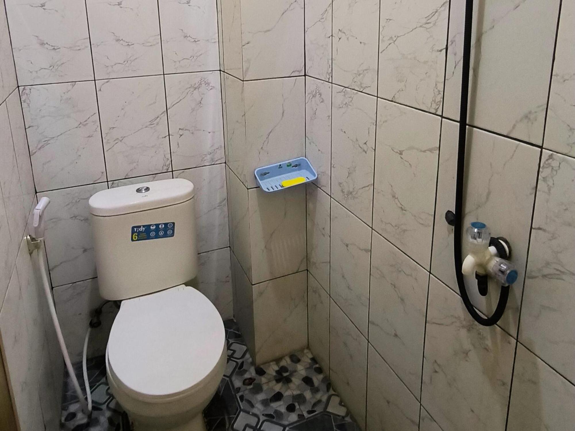 Nn Guesthouse 수라카르타 외부 사진