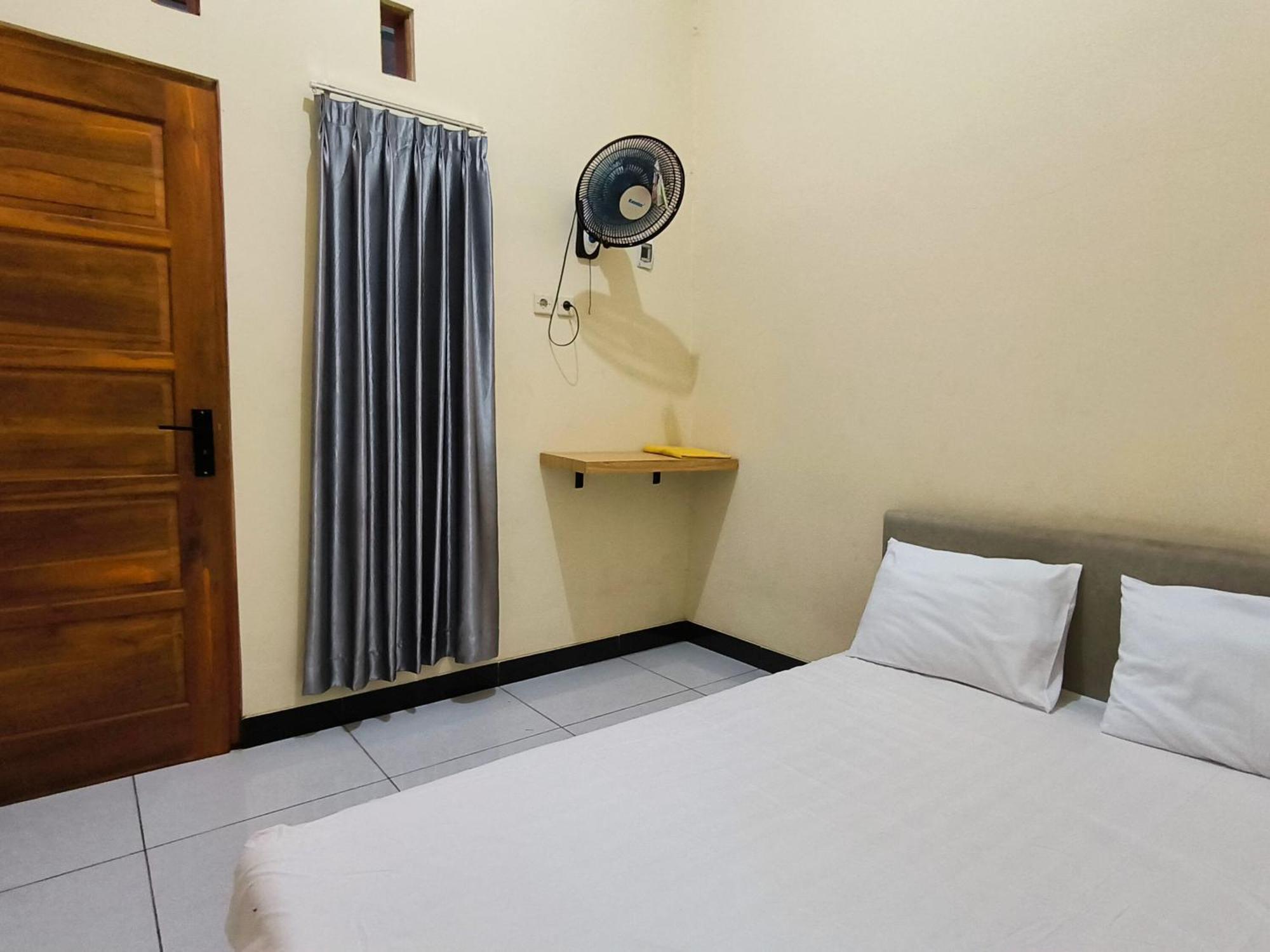 Nn Guesthouse 수라카르타 외부 사진